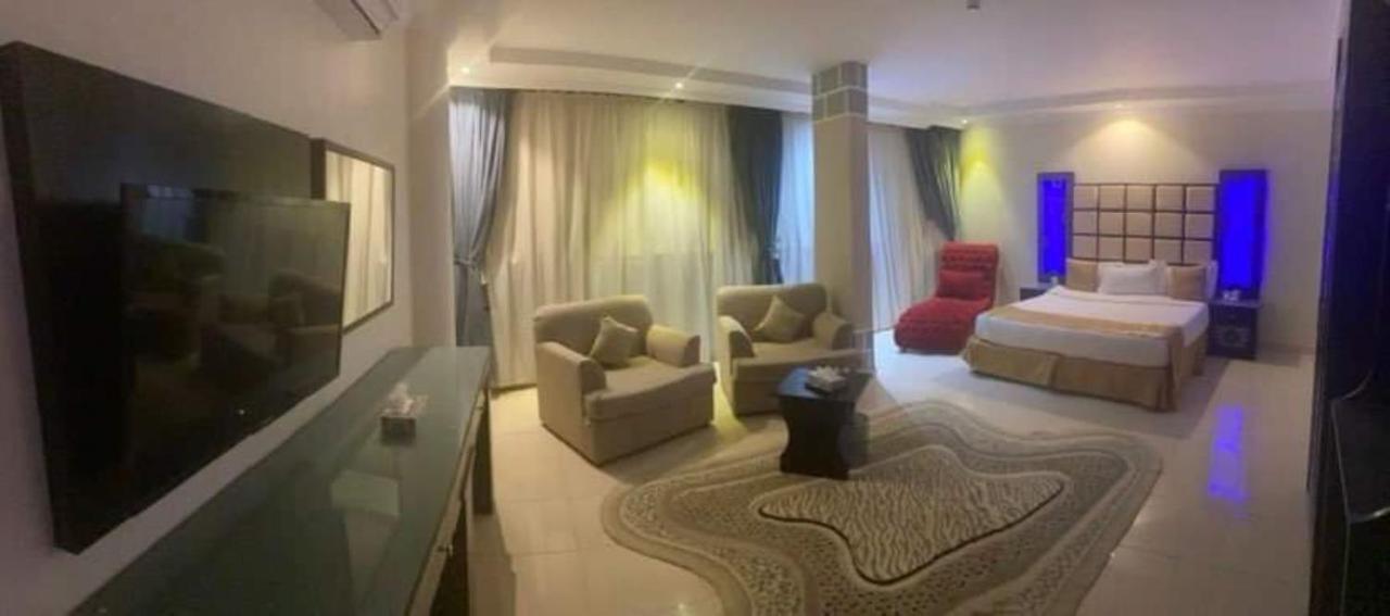 Abu Qa'ar Al Lord Hotel מראה חיצוני תמונה