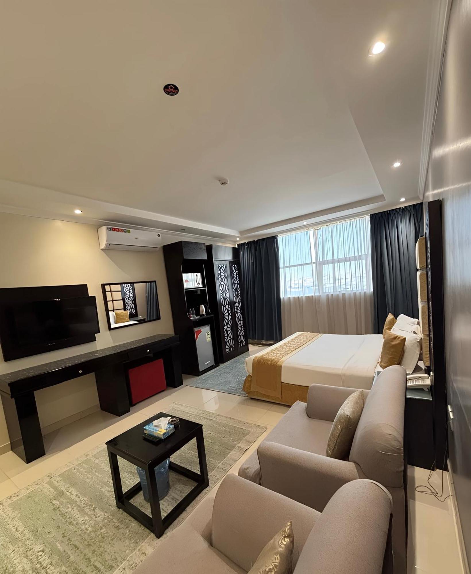 Abu Qa'ar Al Lord Hotel מראה חיצוני תמונה