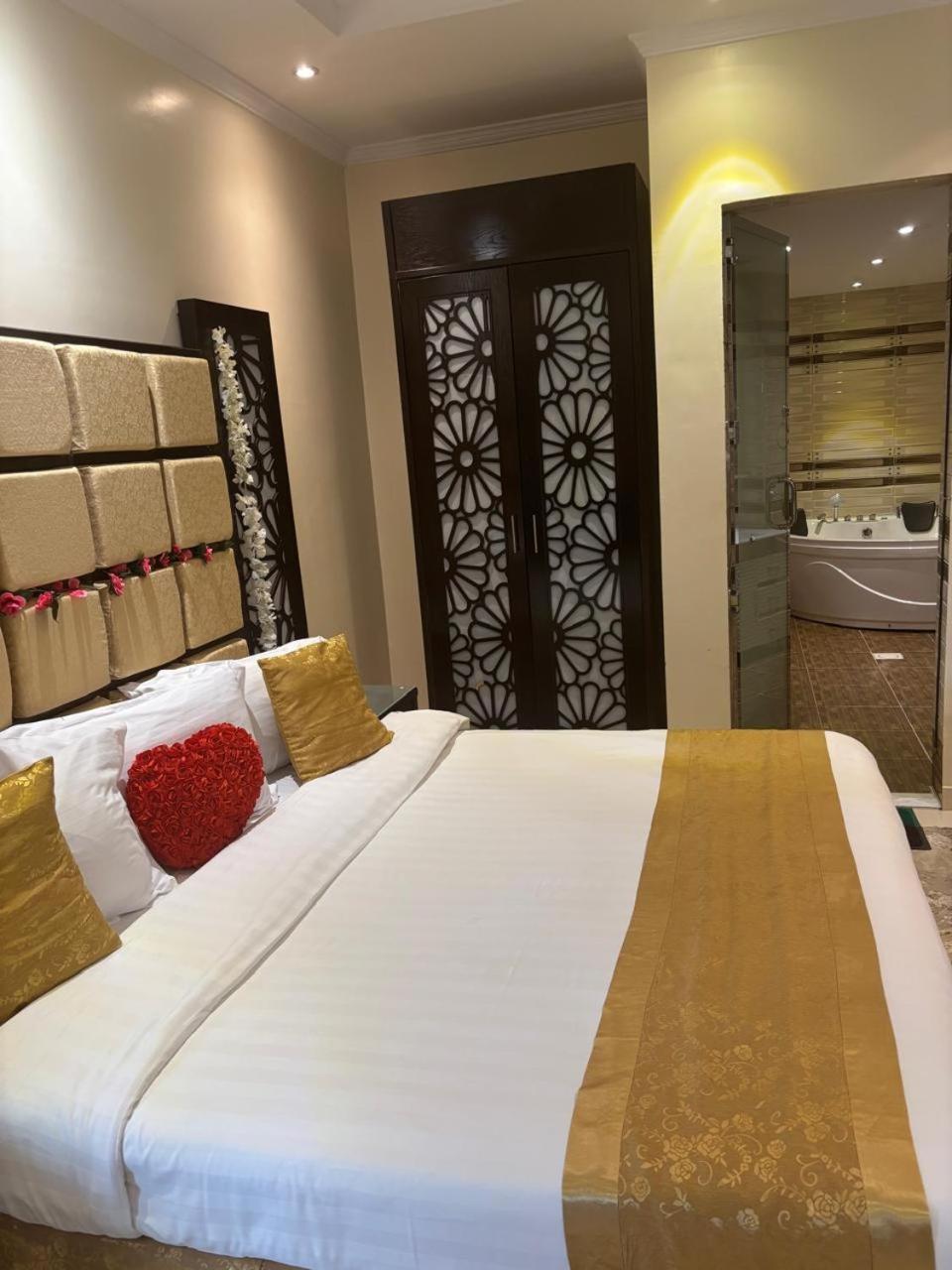 Abu Qa'ar Al Lord Hotel מראה חיצוני תמונה